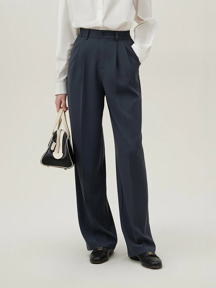 High-waisted pants
