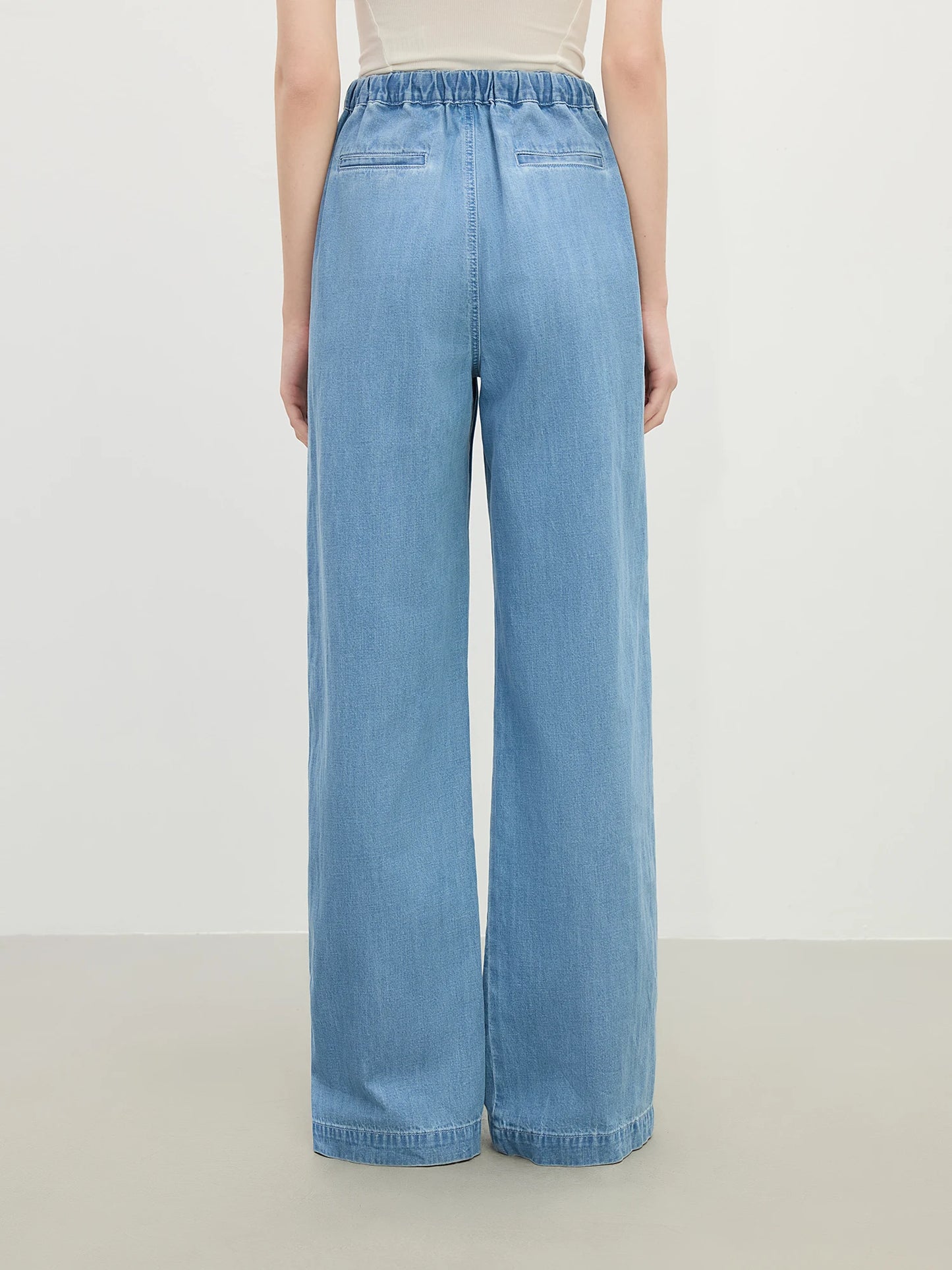 Straight-Leg Jeans